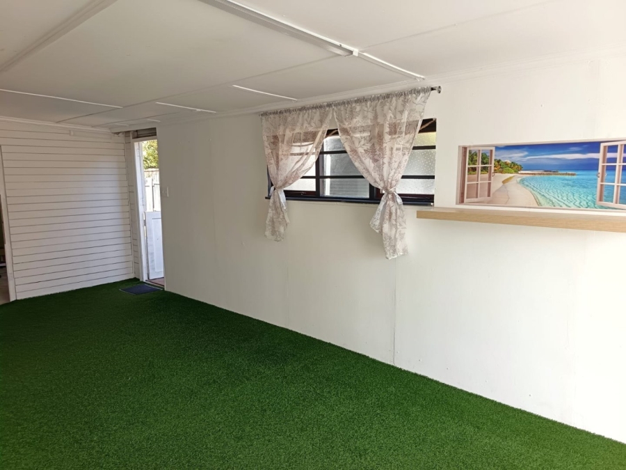 4 Bedroom Property for Sale in Sedgehill Western Cape